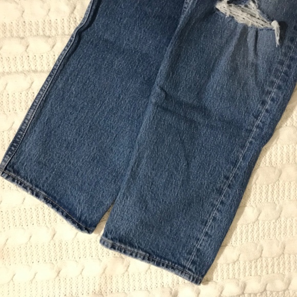 NWT Gap Sky High Rise Distressed Cheeky Straight Jeans - Picture 3 of 10